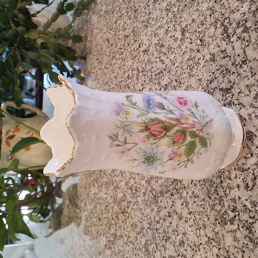 White Aynsley Bone China Vase in Wild Tudor Pattern
